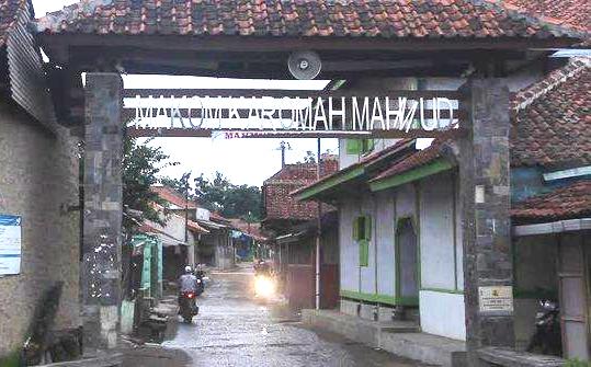 Jadikan Kampung Mahmud Destinasi Wisata Budaya dan Religi