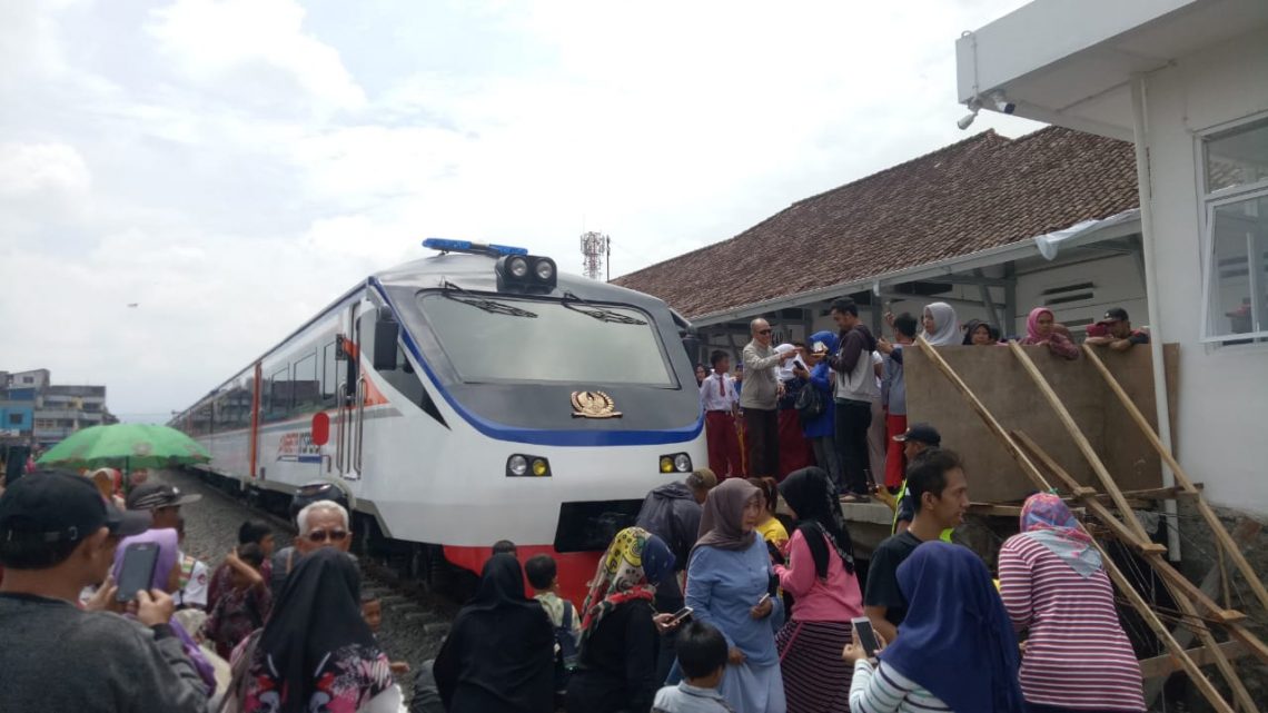 Jalur Kereta Api Yang Sudah Mati Segera Diaktifkan Cibatu Garut Sedang