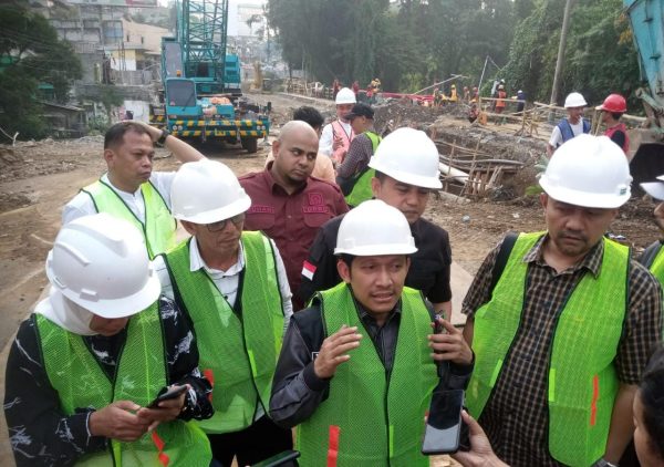 Komisi III Pelototi Pengerjaan Proyek Jembatan Otista Bogor Ini