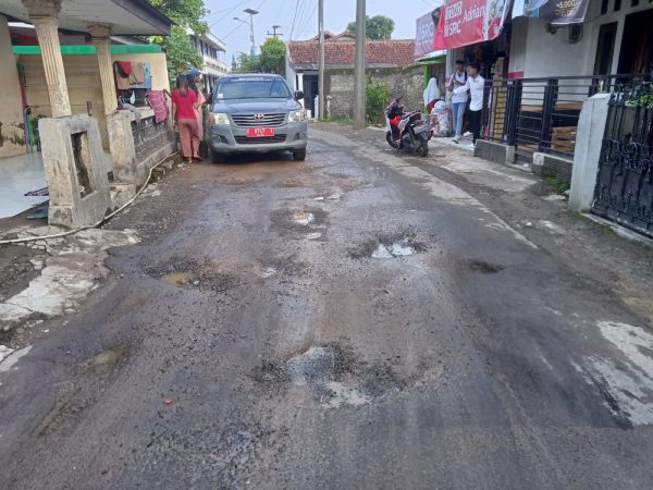 Dewan Dan Pemkab Bogor Saling Sindir Soal Infrastruktur Jalan Abdul