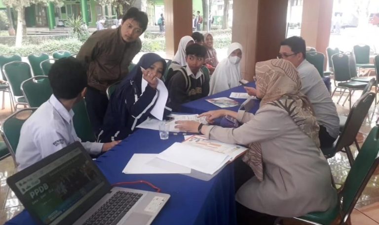 Tahap I Ppdb Berakhir Segini Jumlah Pendaftar Di Smkn Cimahi