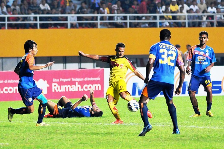 Sriwijaya FC vs Arema Cronus, SCM Cup 201