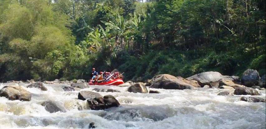 Sungai Jawa Barat - bandung ekspres