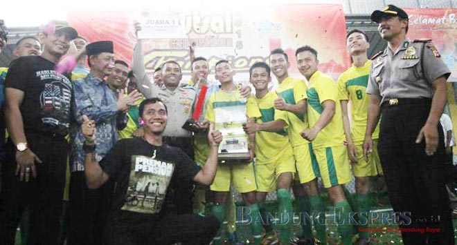 Final Kompetisi Futsal Hari JAdi Kota Cimahi - bandung ekspres