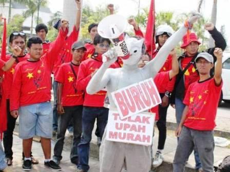 Demo Buruh Sukabumi