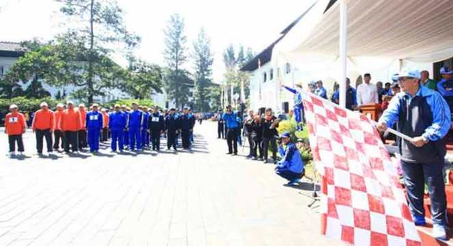ISTIMEWA RESMIKAN: Wakil Gubernur Jawa Barat Dedi Mizwar membuka acara Pekan Olahraga Pemerintah Daerah Provinsi (Porpemprov) ke-11.