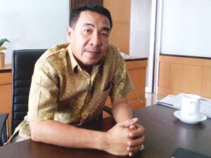 Drs. Tatang Suratis Ketua Komisi B DPRD Kota Bandung