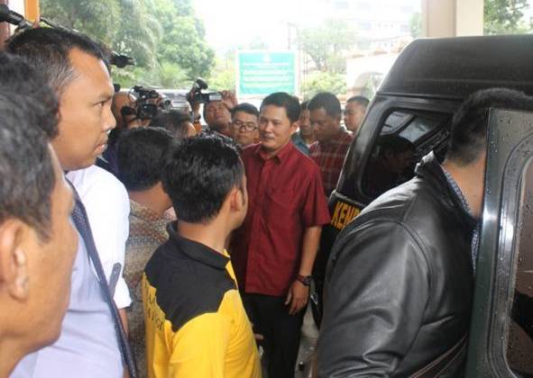 Bupati Sumedang Ade Irawan ditahan karena dugaan korupsi perjalanan dinas DPRD Cimahi -