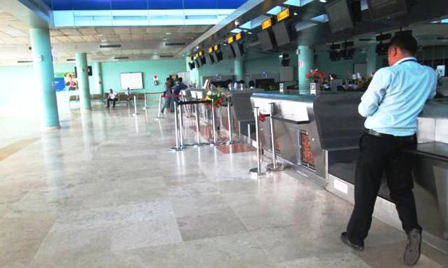 Bandara Internasional Lombok masih lumpuh total
