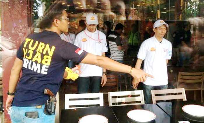 lomba KFC makan korban -reka ulang