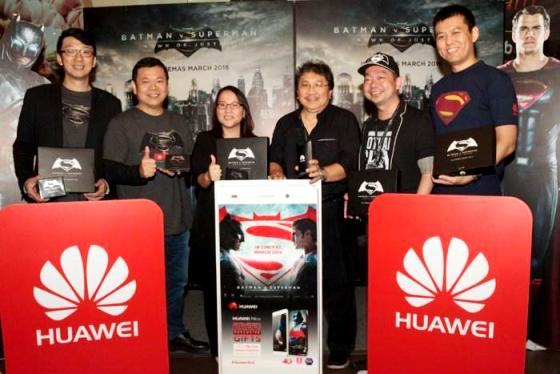Huawei Sponsori Batman VS Superman