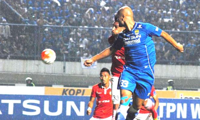 Persib Bandung vs Persija Jakarta -SVD
