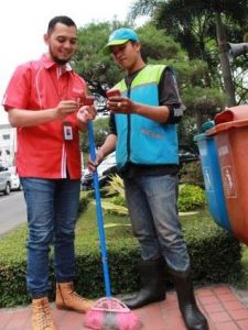 Telkomsel dan Dinas Kebersihan Kota Bandung