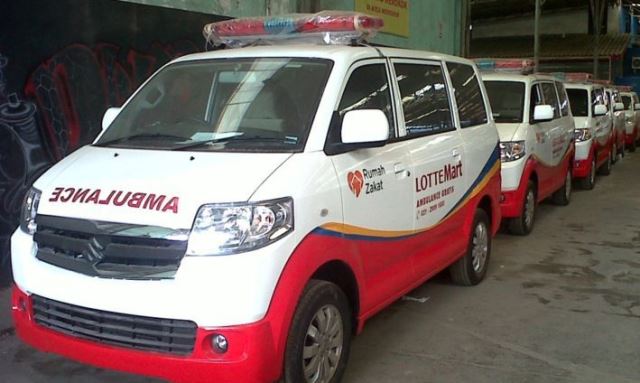 15 Mobil Ambulan  Dihibahkan ke Kelurahan Jabar Ekspres 