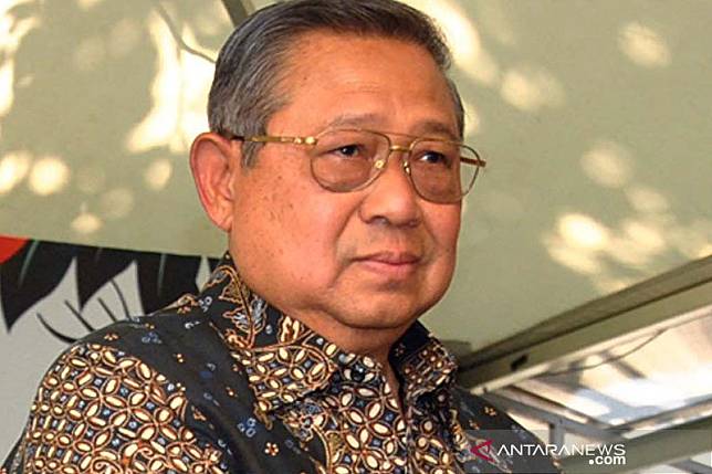 Susilo Bambang Yudhoyono (SBY) diketahui hampir membeli lagu 'Pelangi di Matamu' milik Jamrud seharga Rp1 Miliar. ANTARA FOTO/Arif Firmansyah