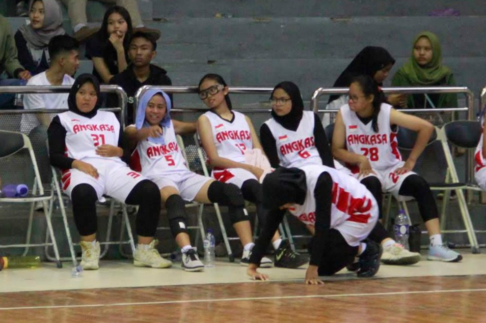Mediana Avisa (kedua dari kiri) terpanggil mengikuti seleksi Porda basket putri Kota Cimahi