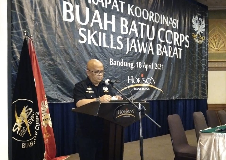 Ketua Umum BBC SKILLS, H. Bagus Machdiantoro, saat menyampaikan pesan dalam Rakor BBC SKILLS Jawa Barat guna konsolidasi kewilayaahan anggota guna tingkatkan Social Skills.