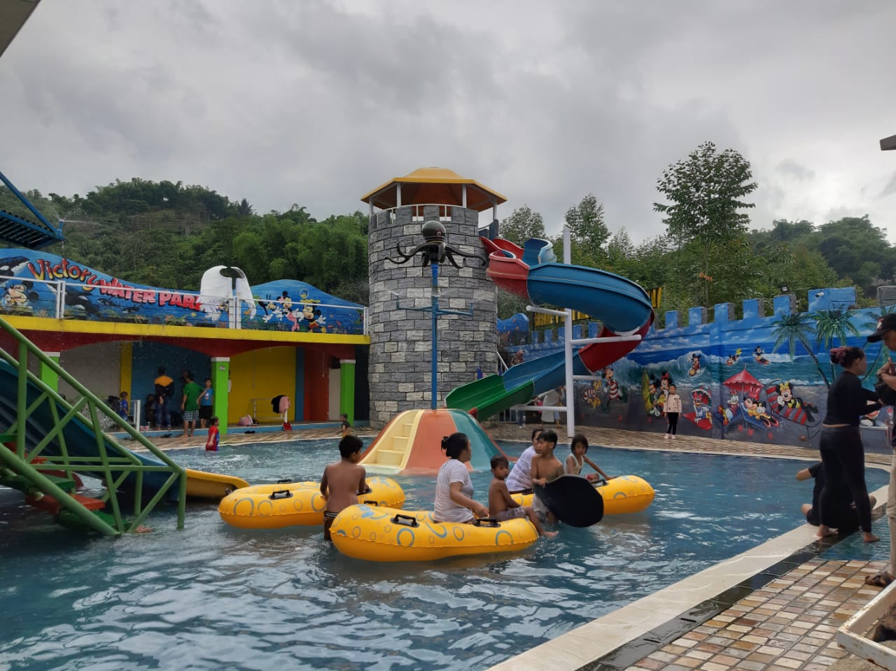 Objek wisata kolam renang yang ada di Kabupaten Bandung. (Ilustrasi/Yully S Yulianty/Jabar Ekspres)