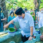 berziarah ke Komplek Pemakaman Astana Oetara Surakarta
