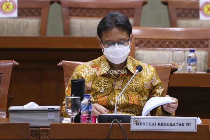 Menteri Kesehatan (Menkes) Budi Gunadi Sadikin saat mengikuti rapat kerja dengan Komisi IX DPR di Kompleks Parlemen, Jakarta, Senin (1/02). FOTO : Issak Ramdhani / Fajar Indonesia Network