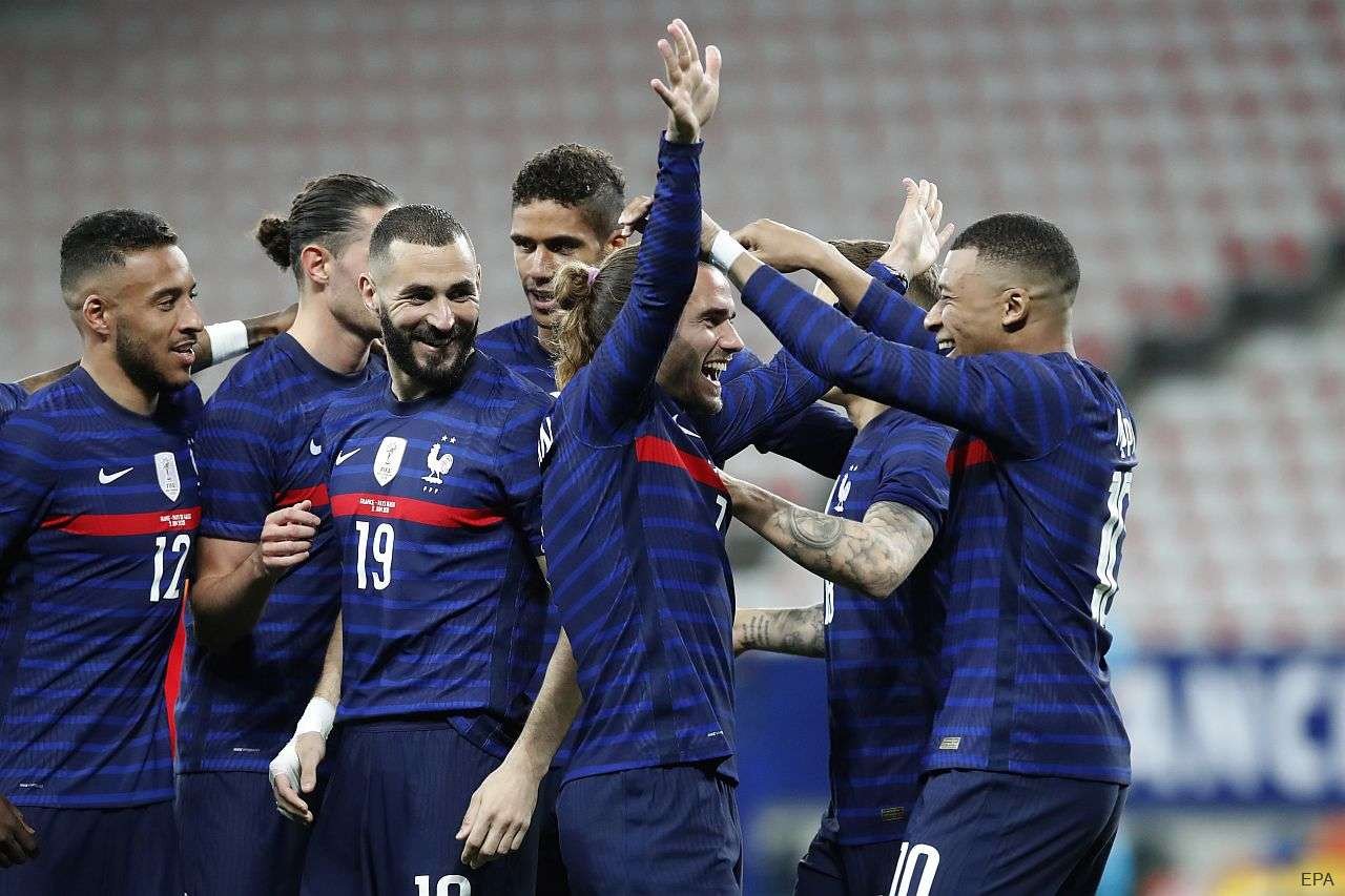 Pemain Prancis ketika merayakan sebuah gol. Foto (Football Italia).