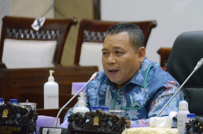 Wakil Ketua Komisi XI, Fathan Subchi komentari wacana pajak sembako