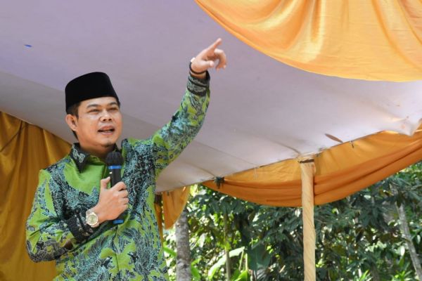 Wakil Ketua DPRD Jabar Oleh Soleh dari Fraksi Partai Kebangkitan Bangsa (PKB)