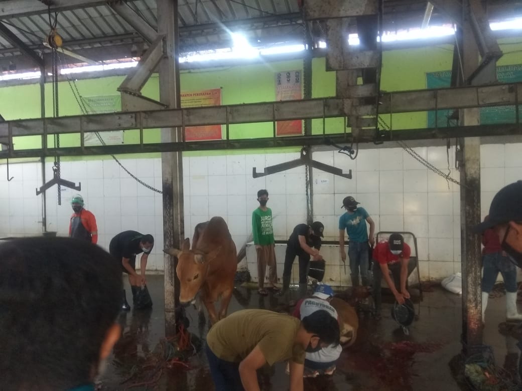 Tempat jagal hewan kurban di DKPP Kota Bandung.