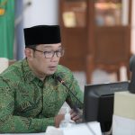 Gubernur Jawa Barat Ridwan Kamil ketika membicarakan peningkatan Investasi di Jabar