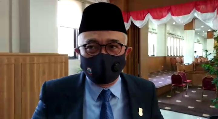 Ketua DPRD Cimahi Achmad Zulkarnain, Senin (16/8)(Intan Aida/Jabar Ekspres)