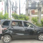 Kendaraan jenis Avanza mengalami rusak berat akibat kecelakaan di depan Puskesmas Jatinangor