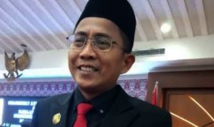 Ketua DPRD Kota Tangerang Gatot Wibowo mengatakan, pembatalan pengadaan bahan pakaian mewah yakni Louis Vuitton dari Prancis itu sudah dibicarakan seksama. (istimewa)