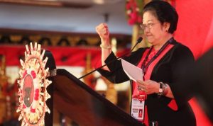 Megawati Beri Perhatian Kepada Para Tokoh Perempuan Nasional