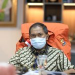 Wali Kota Bandung ketika menggelar Rapat Terbatas untuk menindaklajuti atura PPKM