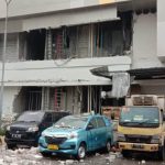 Kondisi ledakan di Margocity membuat kerusakan diluar gedung (Foto: anatara)