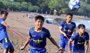 Tim Sepakbola Putra Jawa Barat melakukan pemusatan latihan. (ANTARA/HO-PSSI Jawa Barat)
