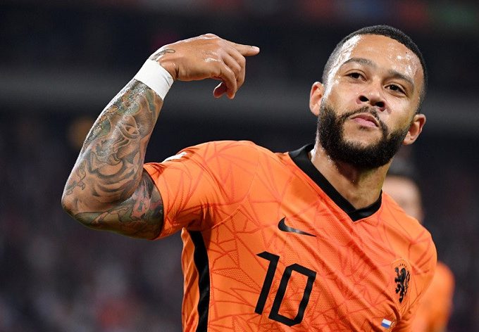 Penyerang tim nasional Belanda Memphis Depay merayakan gol keduanya ke gawang Turki dalam laga lanjutan Grup G kualifikasi Piala Dunia 2022 zona Eropa di Stadion Johan Cruijff Arena, Amsterdam, Belanda, Selasa (7/9/2021) waktu setempat. (ANTARA/REUTERS/Piroschka van de Wouw)