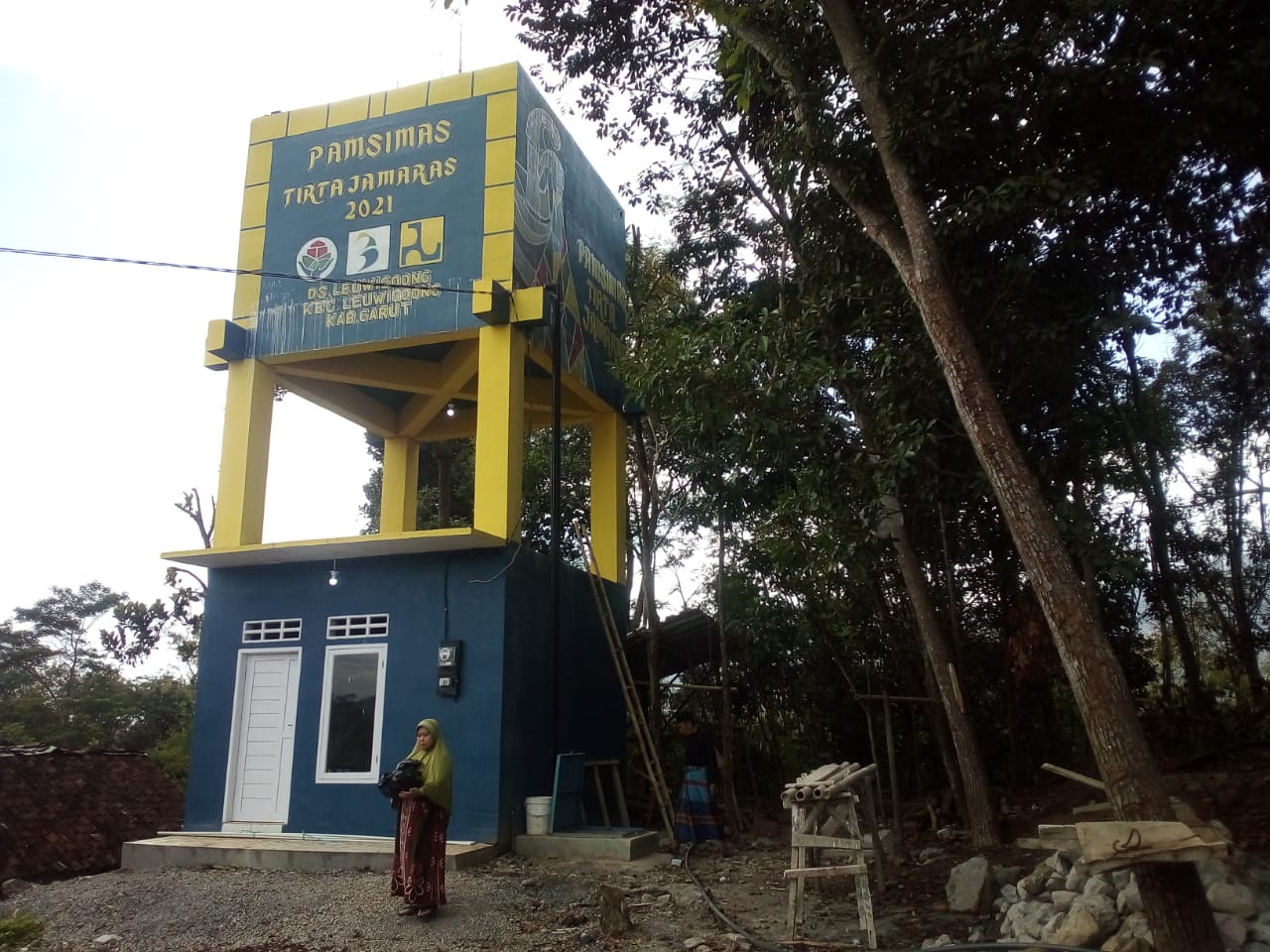 PAMSIMAS Tirta Jamaras bisa memenuhi kebutuhan air bersih warga Kampung Cikenal dan Cijeler Desa Leuwigoong.