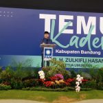 Ketua Umum Partai Amanat Nasional (PAN) Zulkifli Hasan melalukan kunjungan ke beberapa wilayah di Jawa Barat untuk bersilaturahmi dengan kader PAN di daerah, salah satunya Kabupaten Bandung.