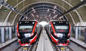 PT Kereta Api Indonesia (Persero) menargetkan Light Rail Transit (LRT) Jabodebek dapat beroperasi pada pertengahan tahun 2022 mendatang. Kehadiran LRT Jabodebek diharapkan mampu melayani kebutuhan transportasi masyarakat di wilayah Ibu Kota dan sekitarnya. (PT KAI)