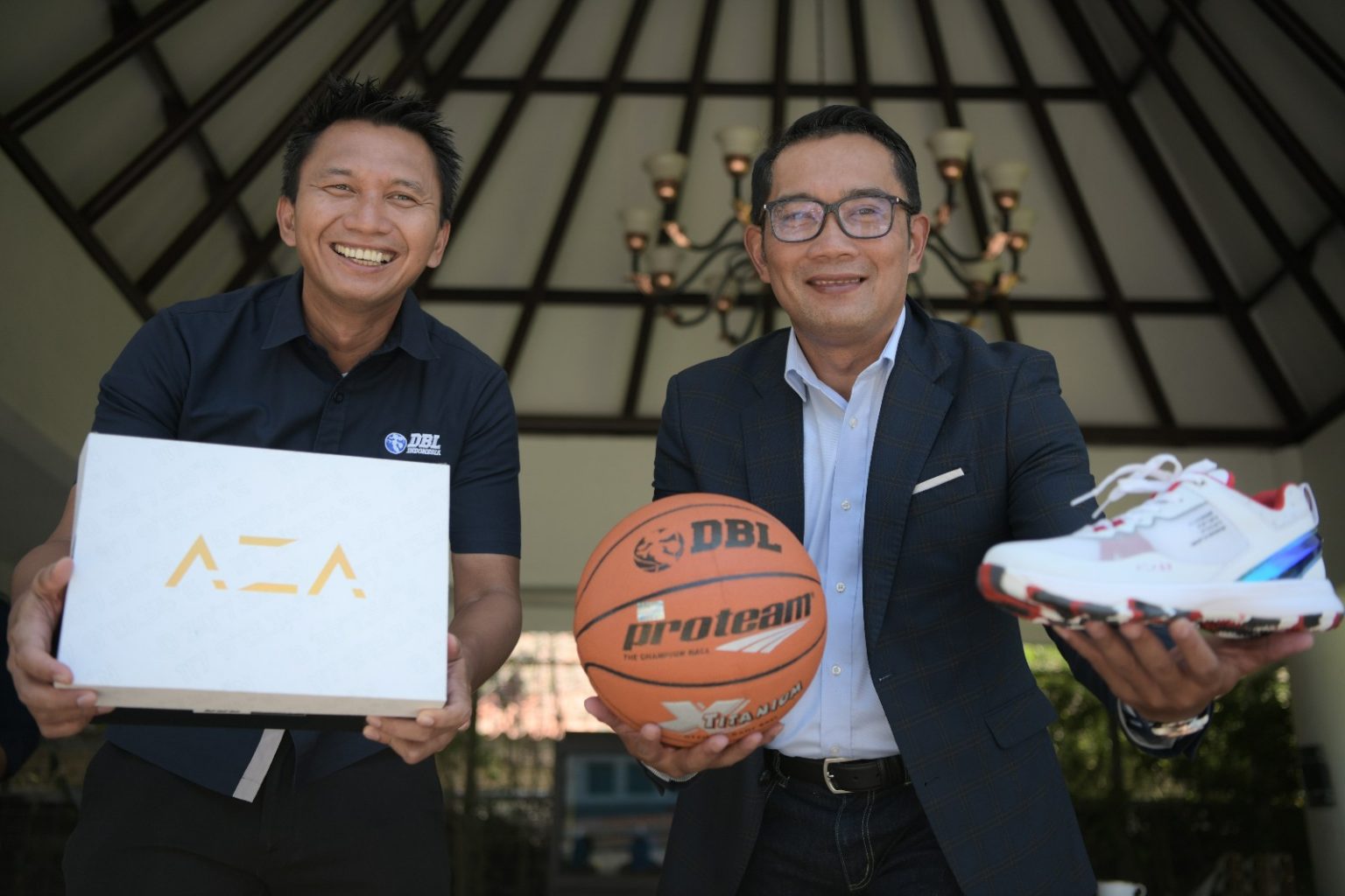 Gubernur Jabar Ridwan Kamil Bersama CEO PT DBL Azrul Ananda siap menggelar Honda DBL seri Jabar