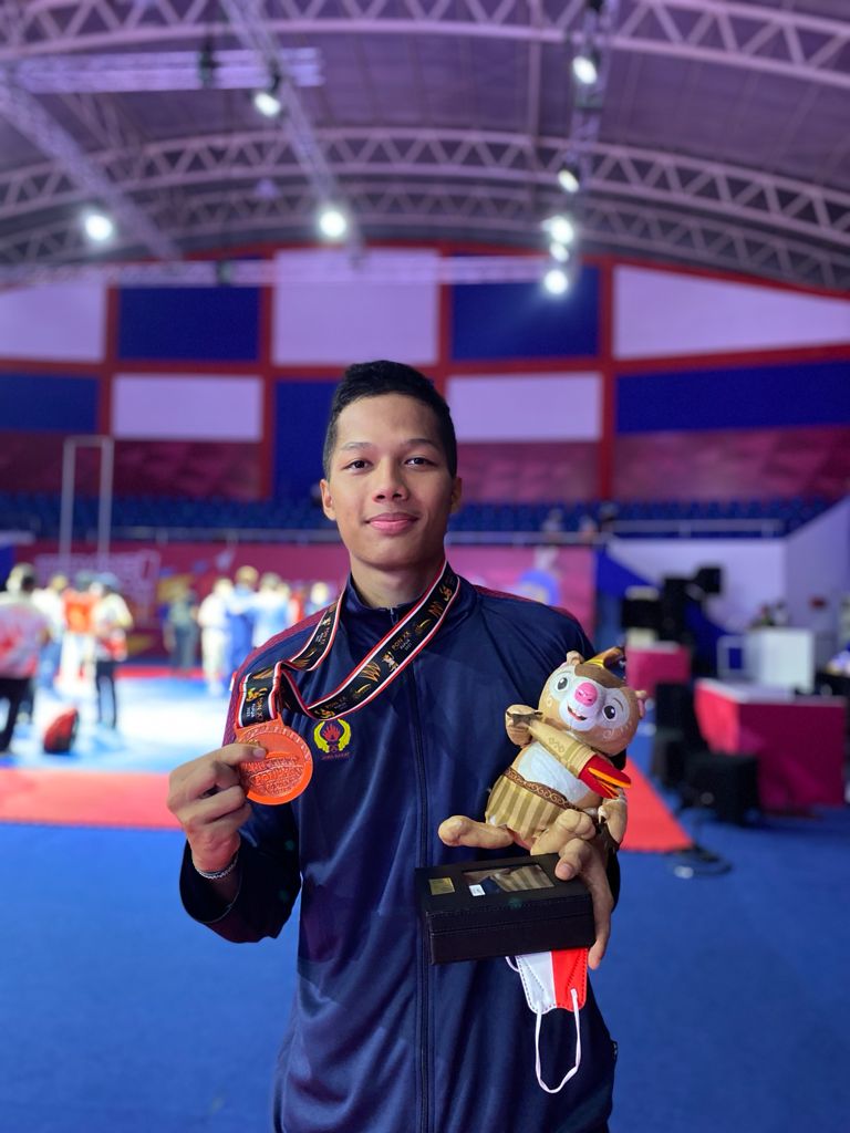 Hendro Gunawan atlet Taekwondo asal Cimahi perwakilan Jawa Barat meraih medali perunggu. (Dokumentasi/KONI Cimahi)