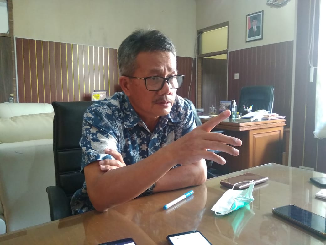 Kepala Dinas Pertanian Kabupaten Bandung, Tisna Umaran.