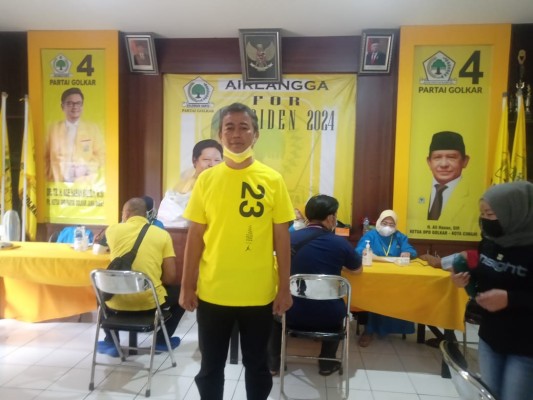 Ketua Panitia Pelaksanaan Gebyar Vaksinasi pada Partai Golkar Kota Cimahi, Budhi Setiawan.