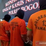 Konferensi pers pengungkapan kasus narkoba di Mapolres, Cibinong, Kabupaten Bogor, Jawa Barat, Selasa (5/10/2021). (ANTARA/M Fikri Setiawan)