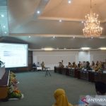 Rapat koordinasi bersama para camat se-Kabupaten Bogor soal percepatan vaksinasi di Setda, Cibinong, Bogor, Jawa Barat, Senin (11/10/2021). (ANTARA/HO-Pemkab Bogor)