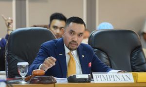 Wakil Ketua Komisi III DPR RI Ahmad Sahroni meminta kepolisian untuk kembali membuka kasus dugaan pemerkosaan yang dilakukan seorang ayah terhadap tiga anak kandungnya yang masih di bawah umur di Luwu Timur, Sulawesi Selatan pada 2019 lalu. (Dok. DPR RI)