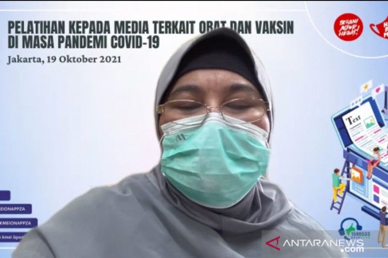 Tangkapan layar Ketua Kelompok Kerja (Pokja) Infeksi Perhimpunan Dokter Paru Indonesia (PDPI) Erlina Burhan saat menghadiri agenda webinar kesehatan di Jakarta, Selasa (19/10/2021). (ANTARA/Andi Firdaus).
