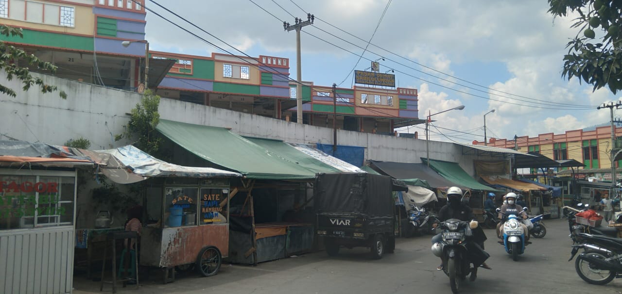 Lokasi depan Pasar Sabilulungan di Kecamatan Cicalengka, Kabupaten Bandung