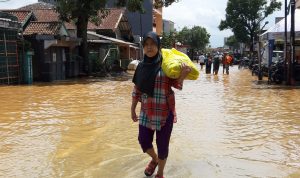 ILUSTRASI: Bencana banjir di wilayah Kecamatan Baleendah, beberapa waktu lalu. (Yully S Yulianty/Jabar Ekspres)